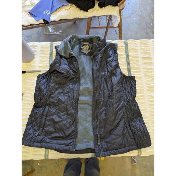 L.L. Bean Women's 1X Plus Navy Blue Quilted Primaloft Vest - Picture 1 of 5